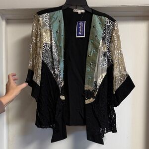 Aratta Women's Black and Green Embroidered Top